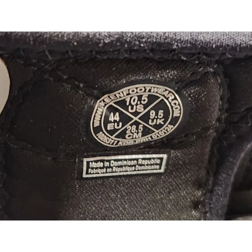 KEEN Clearwater CNX Men’s Sandals 10.5 Triple Black Waterproof